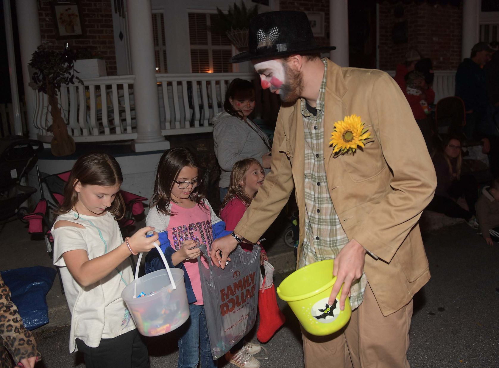 Newville Halloween Parade 37.JPG